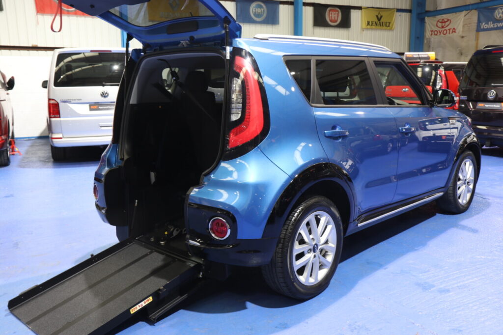 Kia Soul Auto wheelchair access kr17o