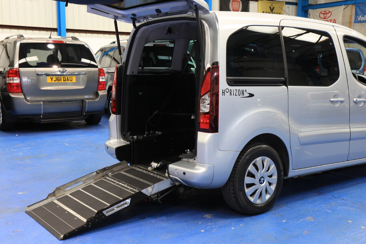 Partner Wheelchair Accessible Vehicle Petrol
