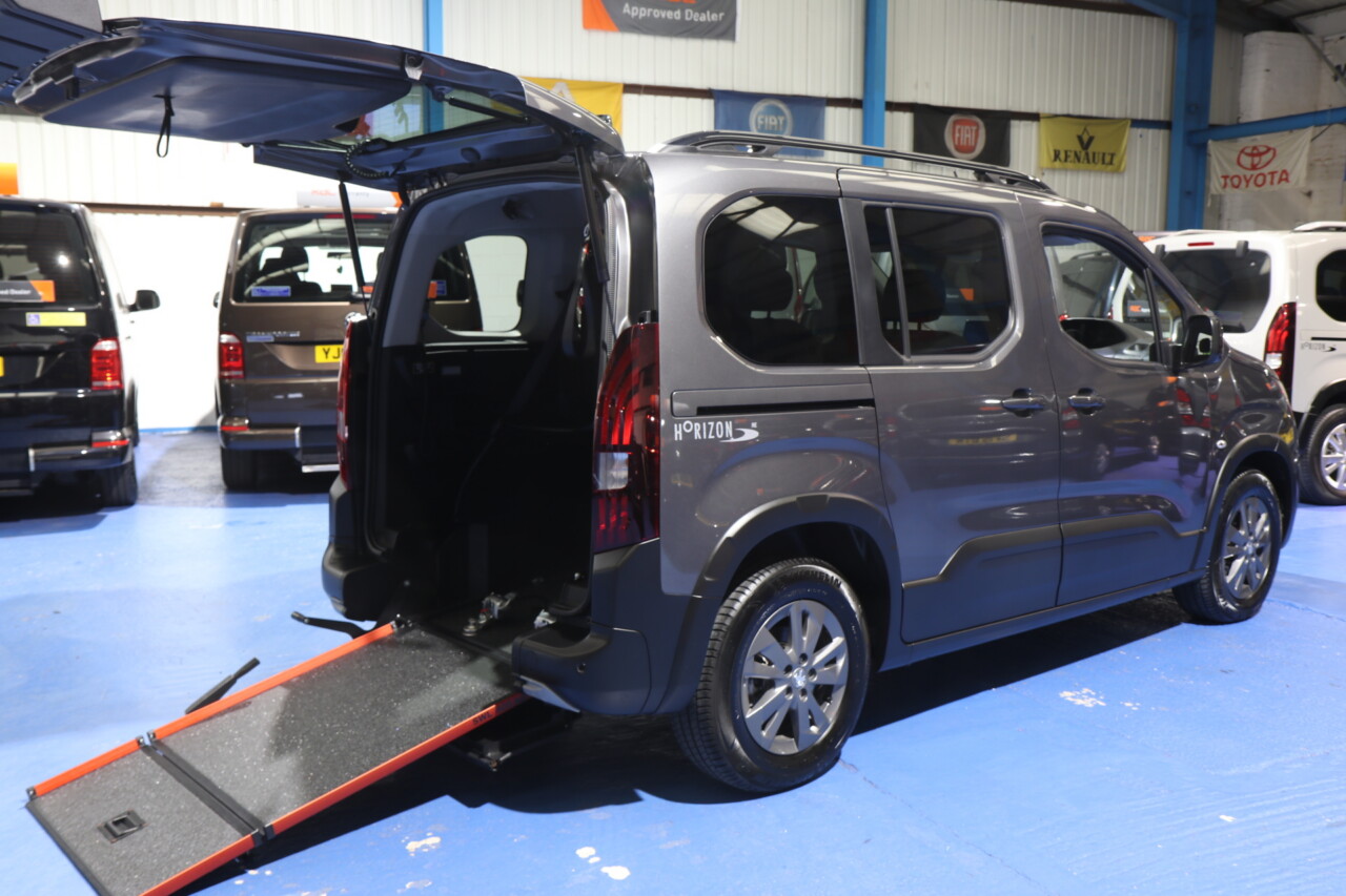 Peugeot Rifter wheelchair Disabled 2022