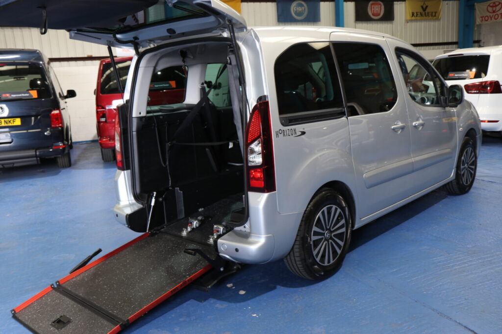 Partner Wheelchair accessible Sf67byc
