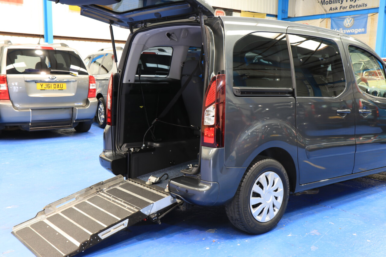 Partner Wheelchair Accessible Vehicle Petrol