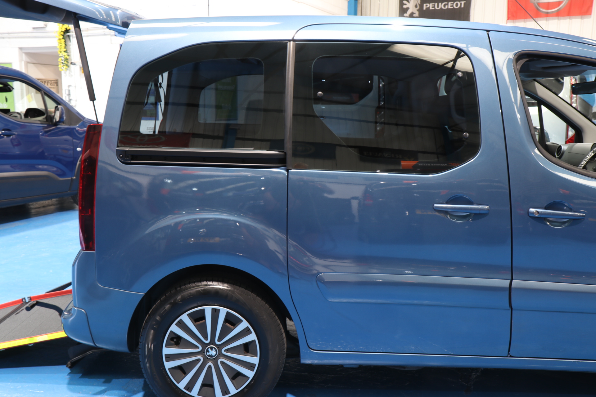 Partner Wheelchair Accessible Vehicle Petrol