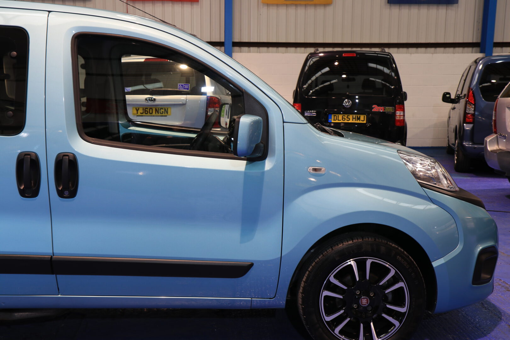 Fiat Qubo Upfront dy66 wlg