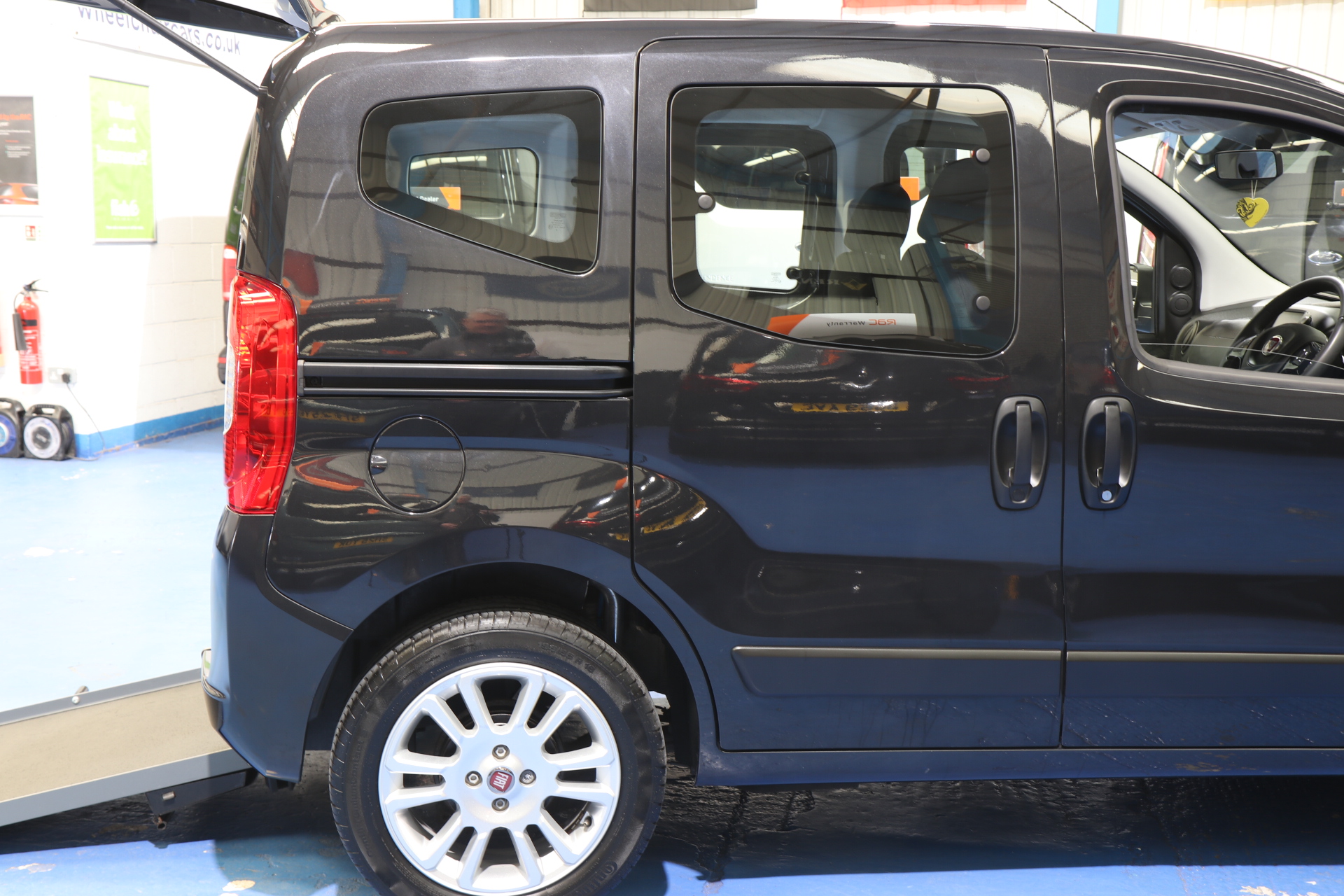 Qubo Wheelchair Vehicle yx20 krg