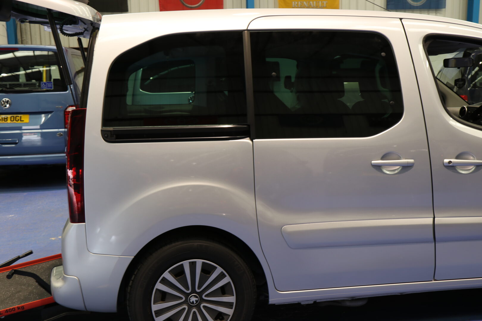 Partner Wheelchair Car Sf18 hau