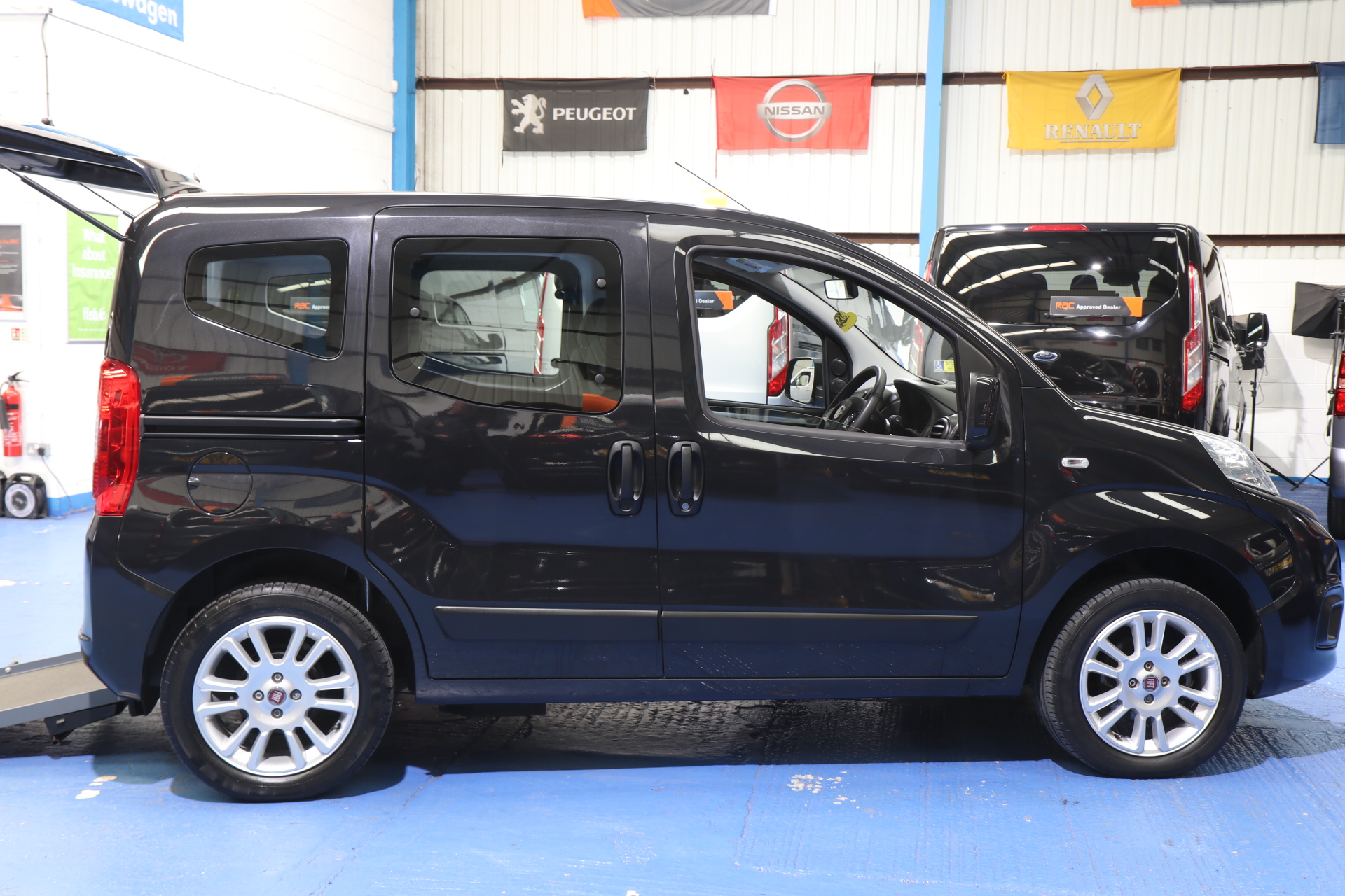 Qubo Wheelchair Vehicle yx20 krg