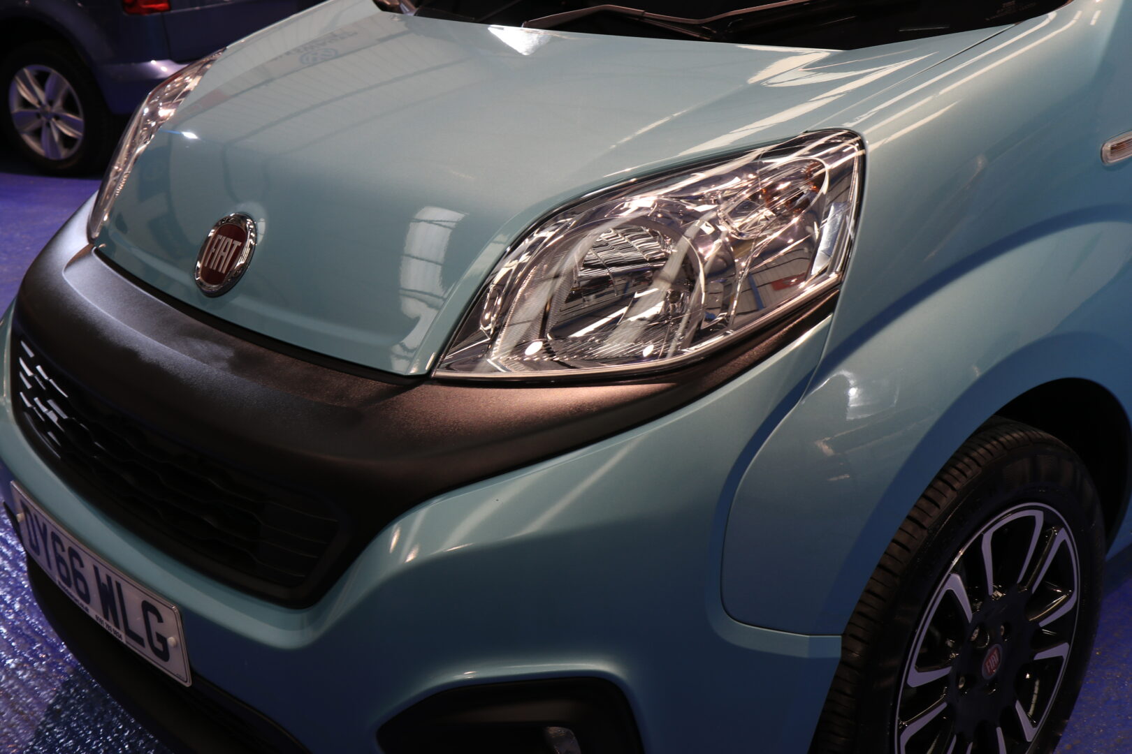 Fiat Qubo Upfront dy66 wlg