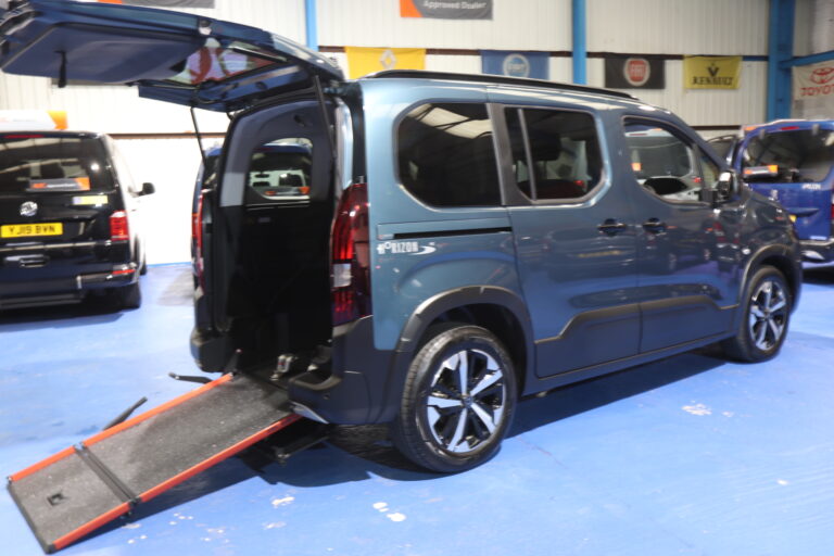 Rifter Wheelchair Car sh25 yuk