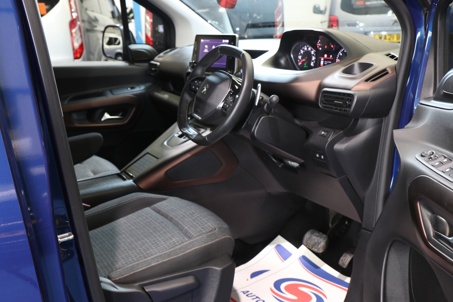 Rifter Auto Wheelchair Vehicle 2