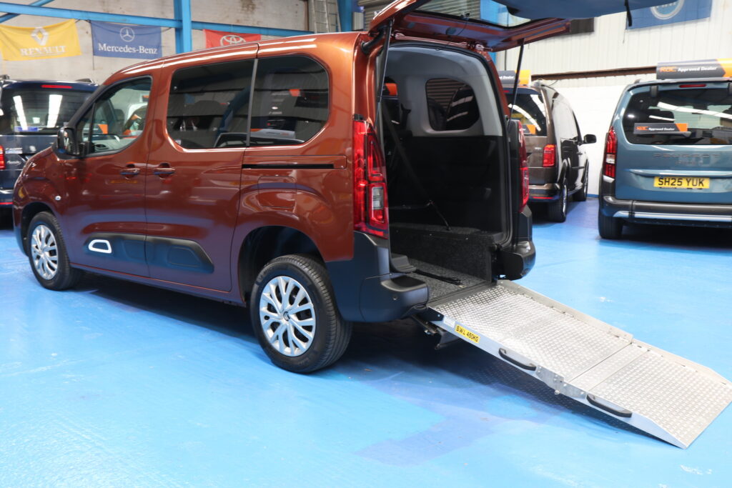Citroen Berlingo Petrol Wheelchair Car