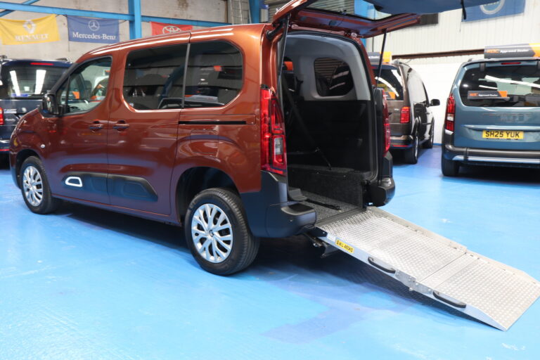 Citroen Berlingo Petrol Wheelchair Car