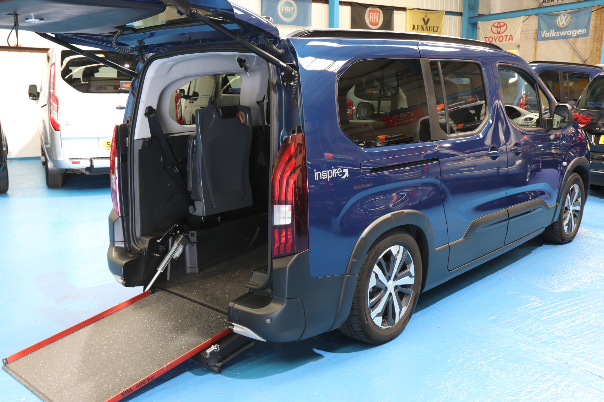 Peugeot Rifter Wheelchair Upfront Car