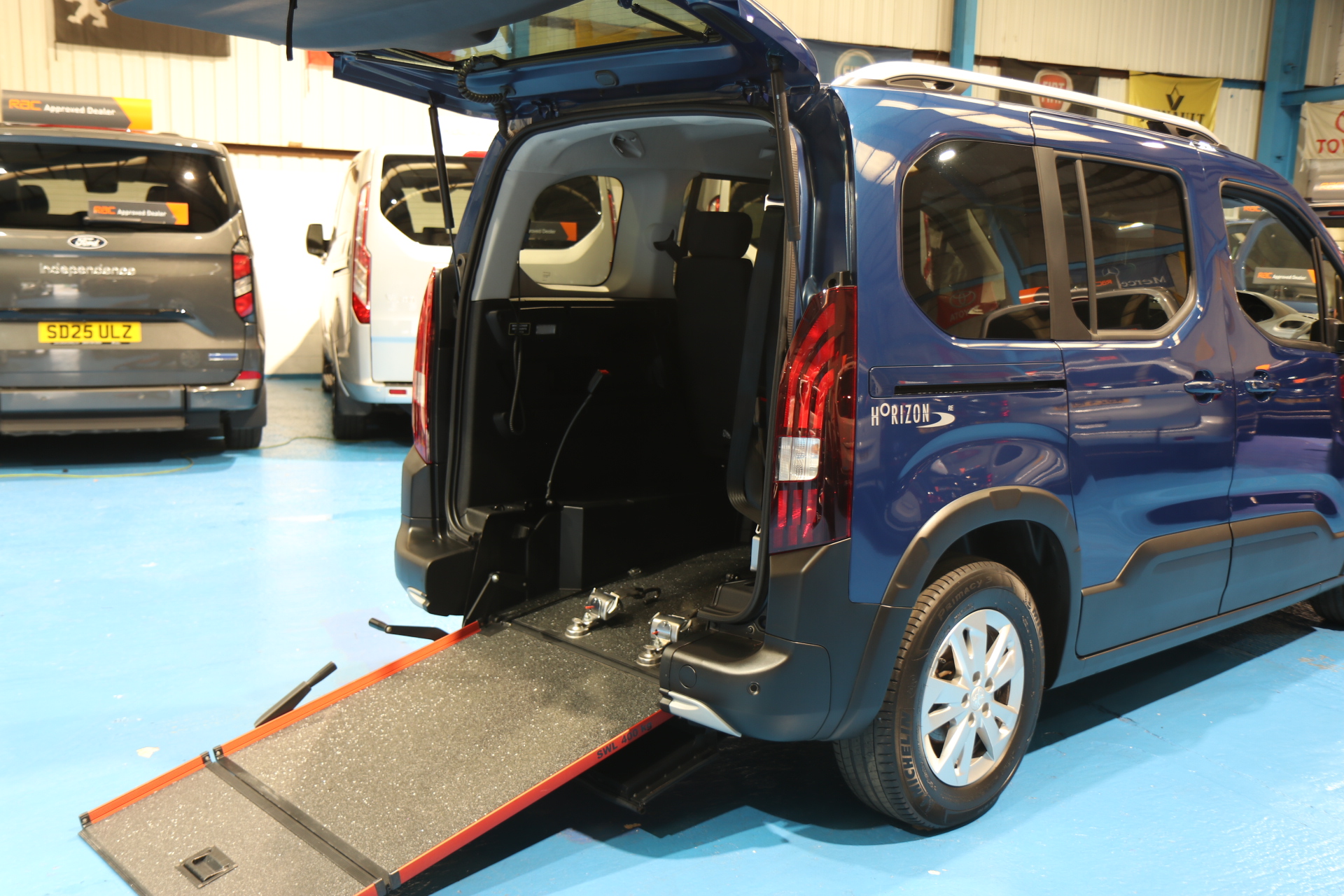 Rifter Wheelchair Vehicle Sf70 juo