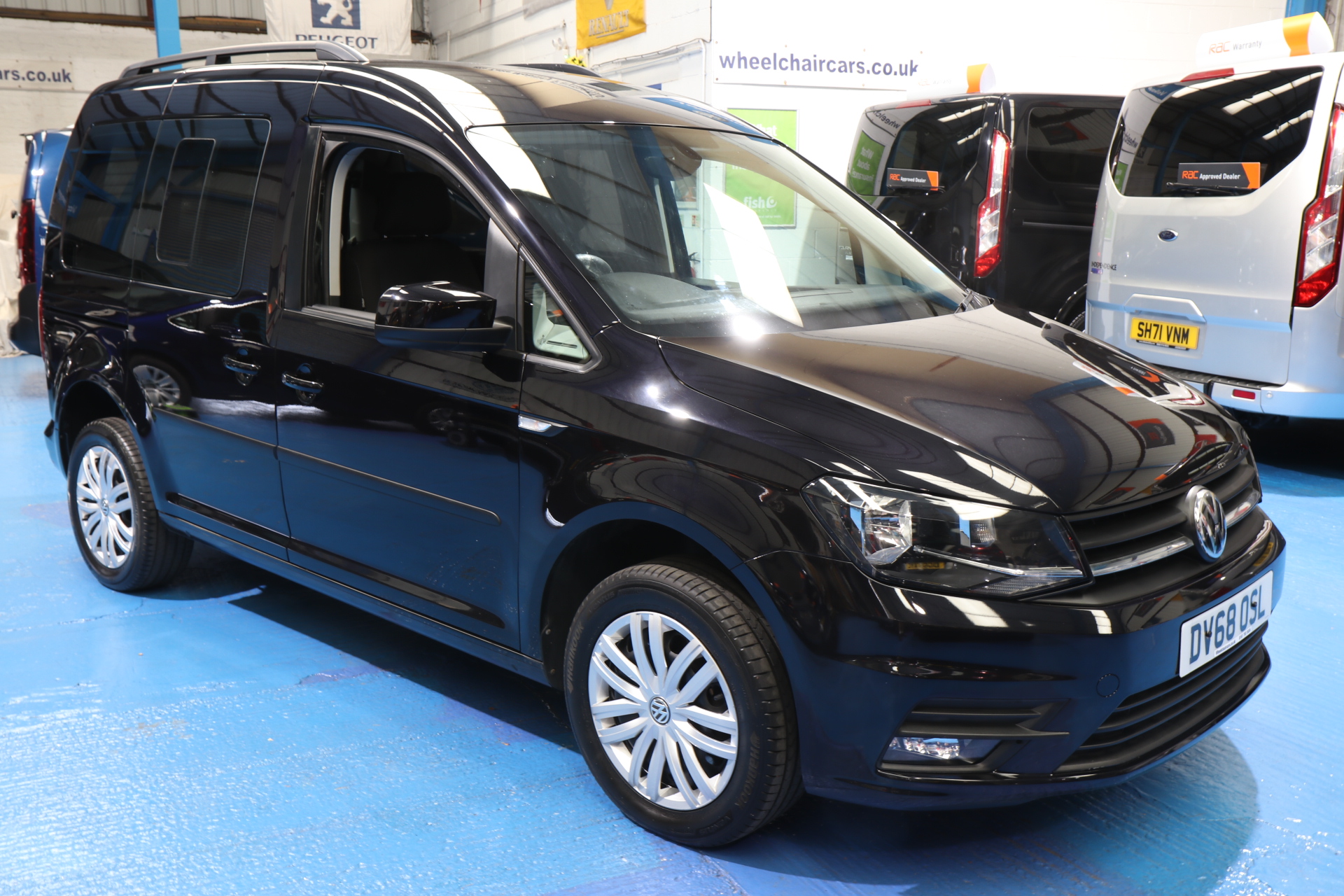VW Caddy Transfer To Drive Car dv68