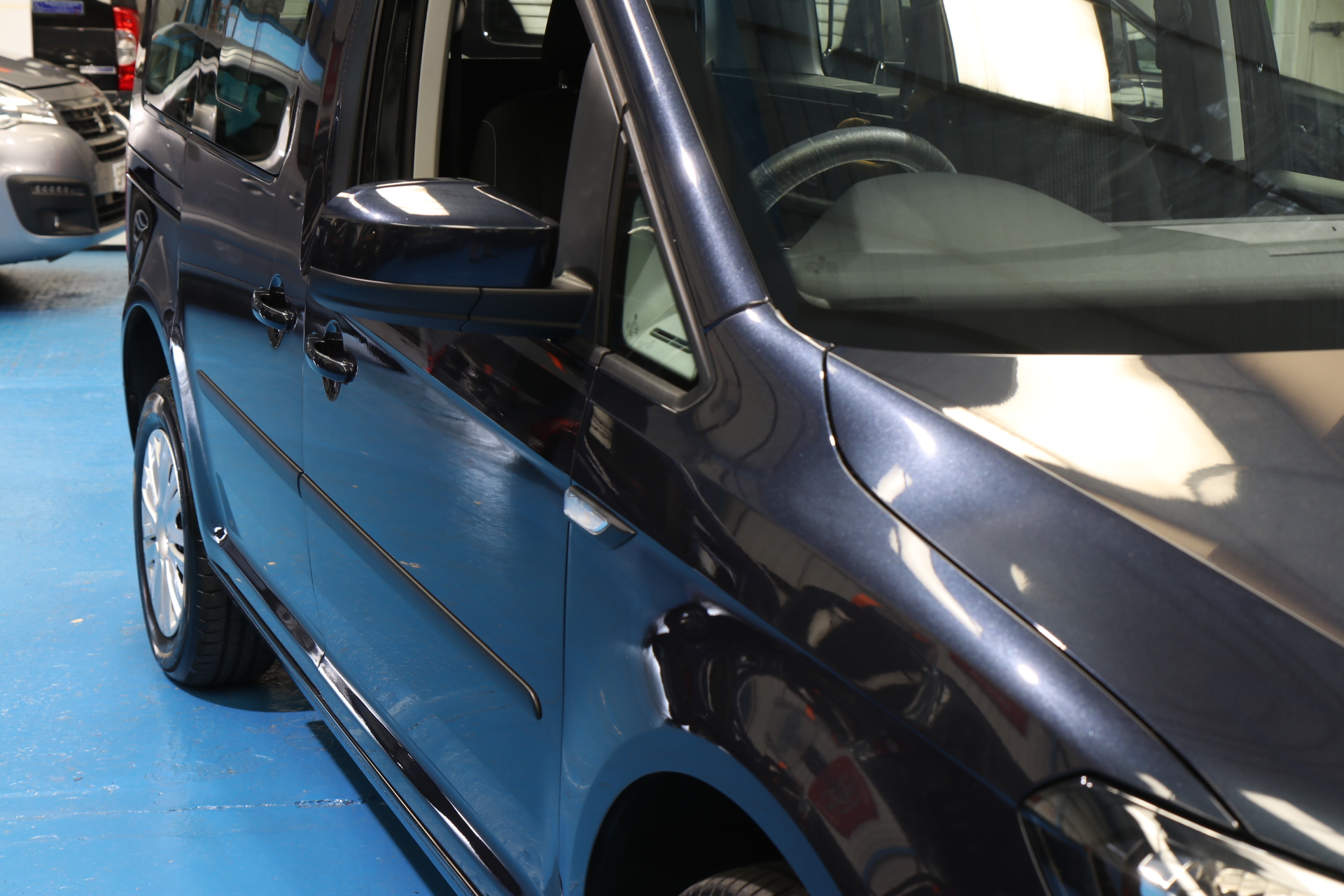 VW Caddy Transfer to Drive Wav dy21