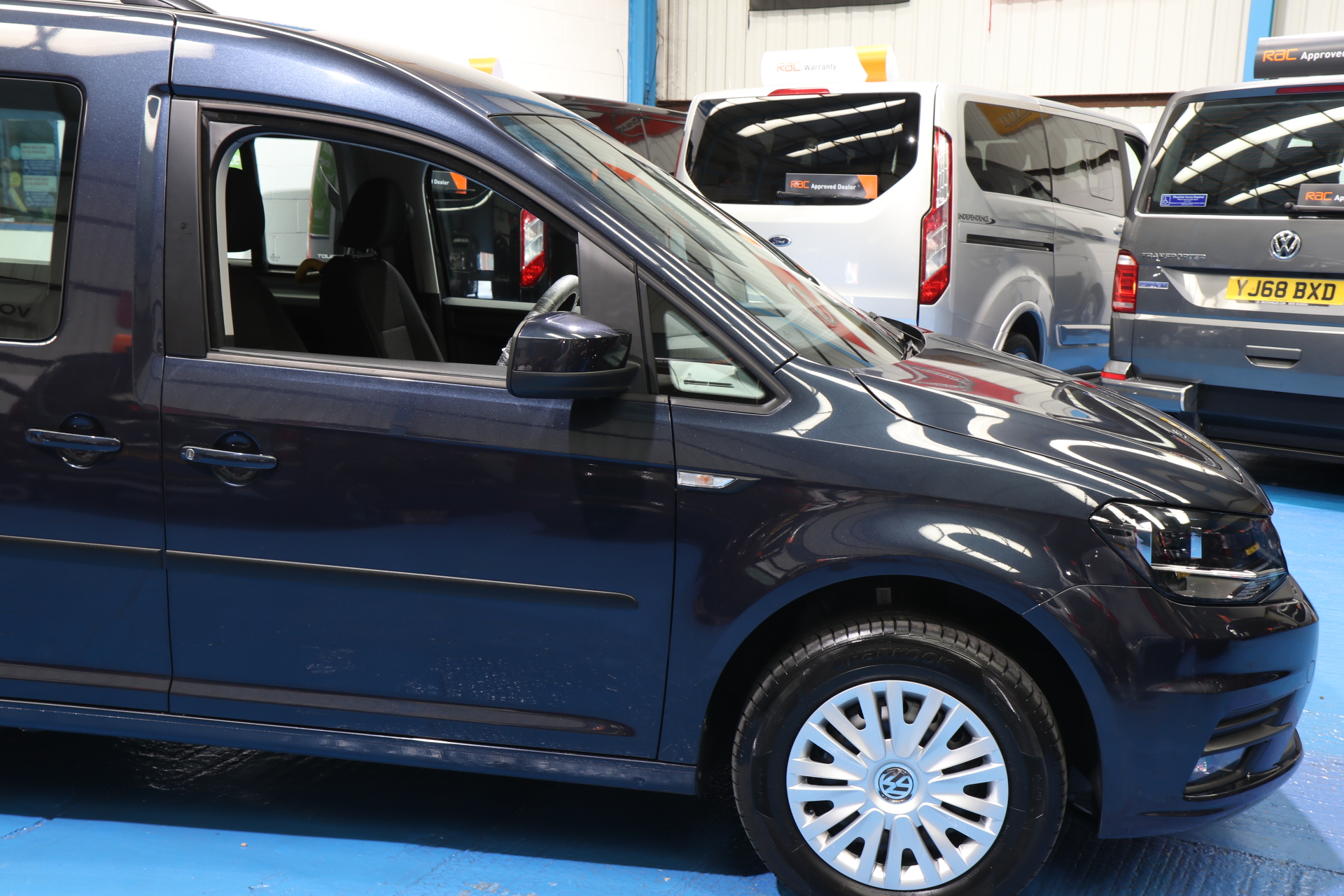 VW Caddy Transfer to Drive Wav dy21