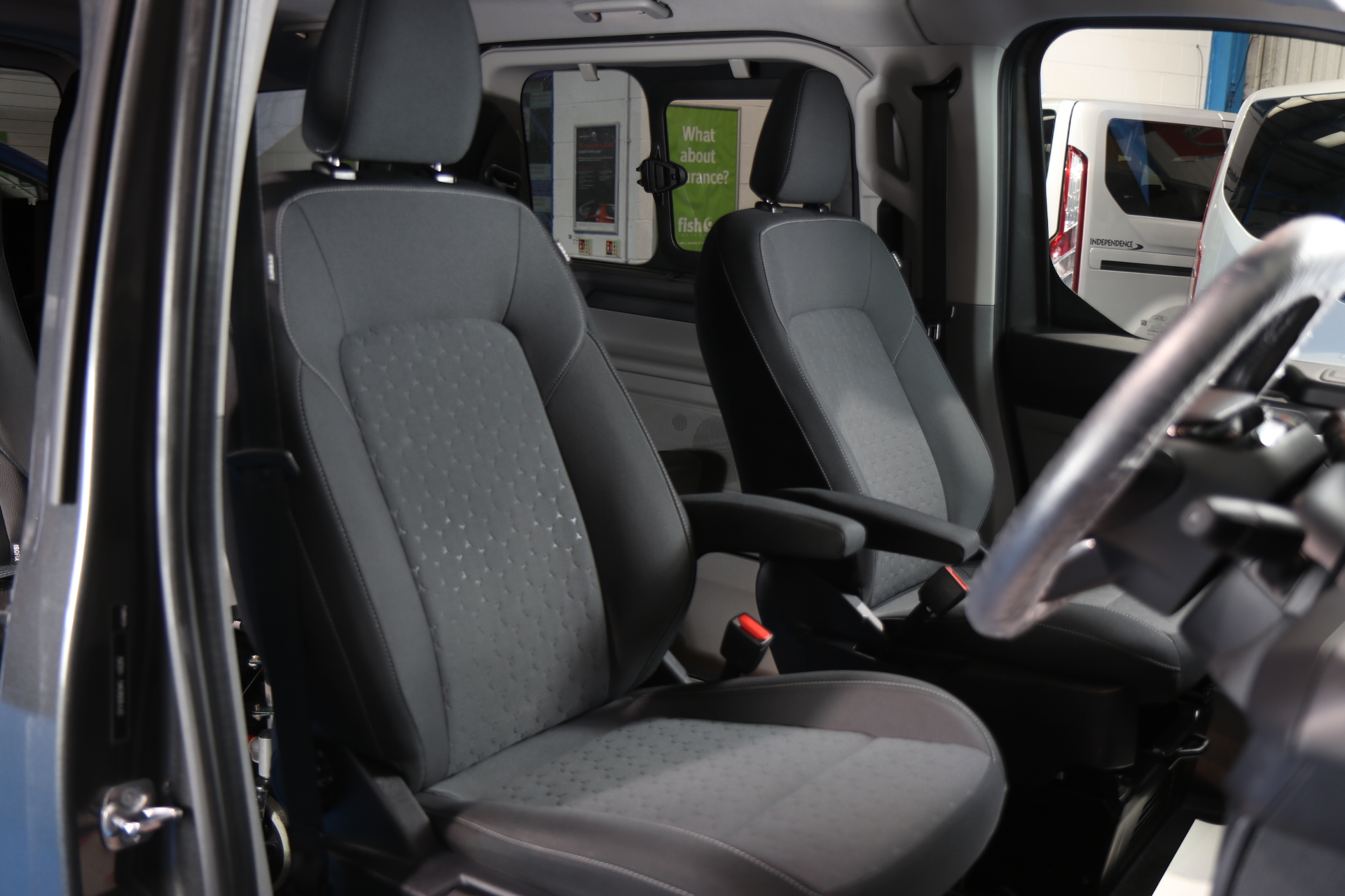 Ford Tourneo Custom Wheelchair Car Auto 6 Seats