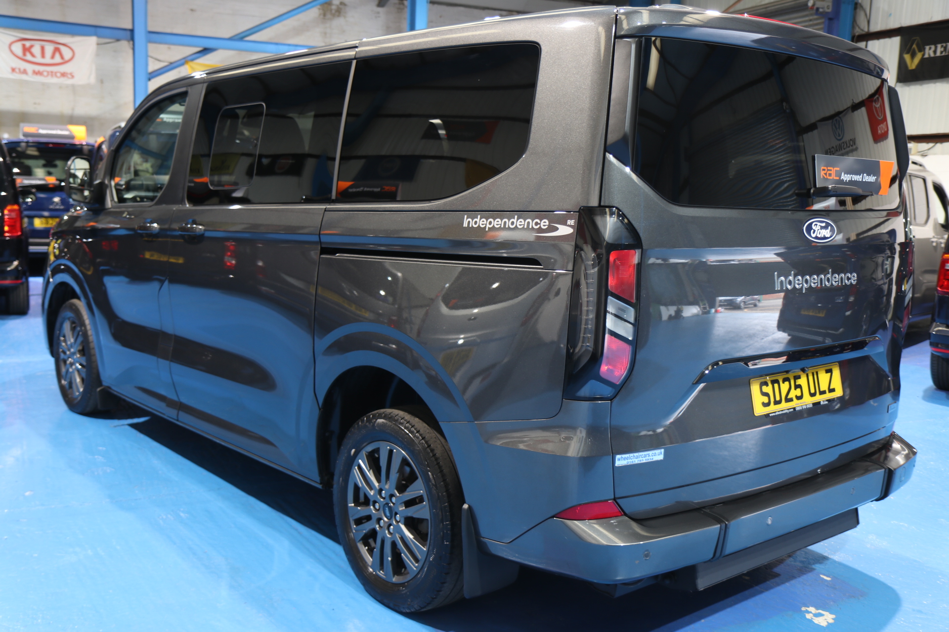 Ford Tourneo Custom Wheelchair Car Auto 6 Seats