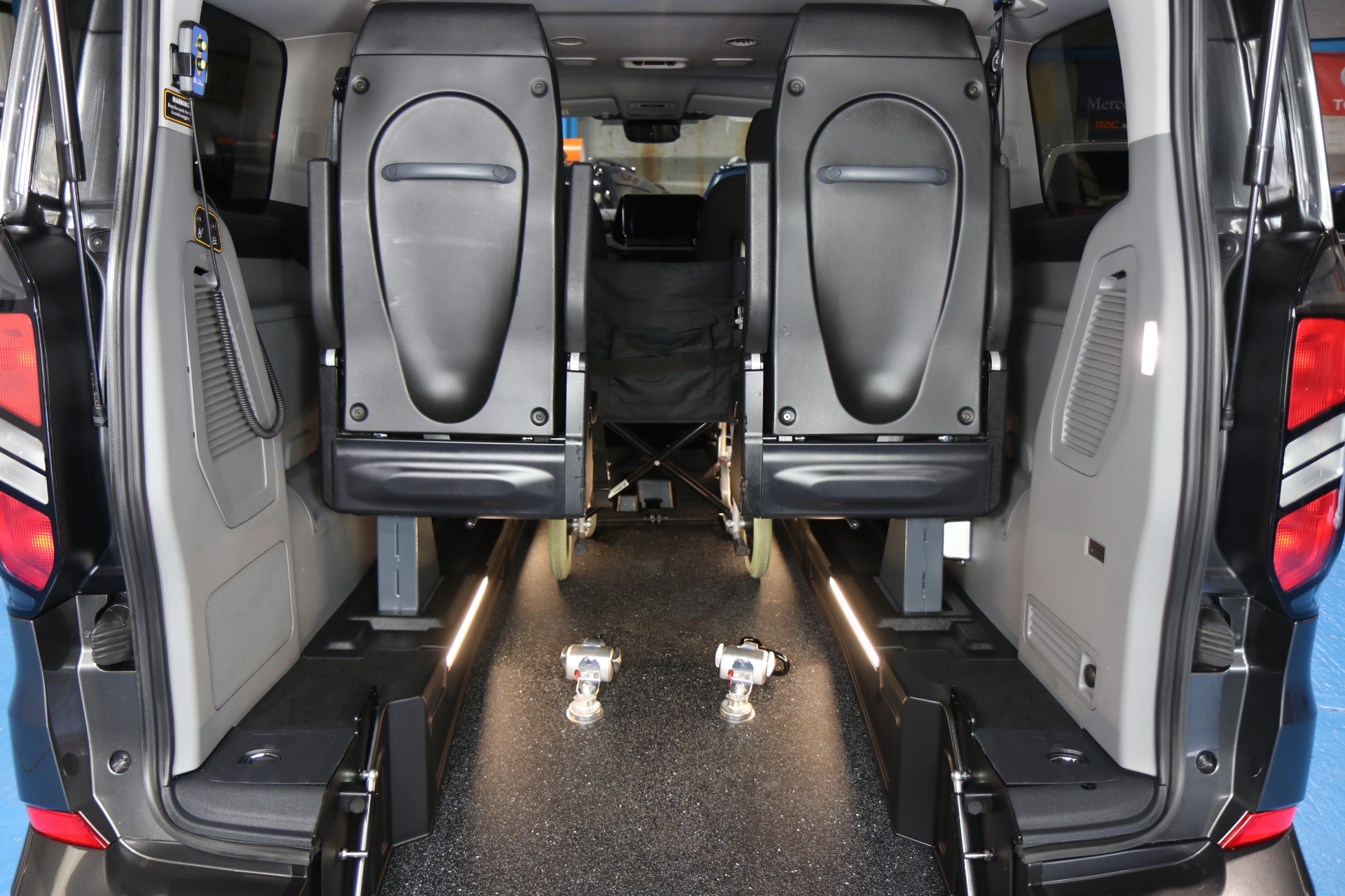 Ford Tourneo Custom Wheelchair Car Auto 6 Seats