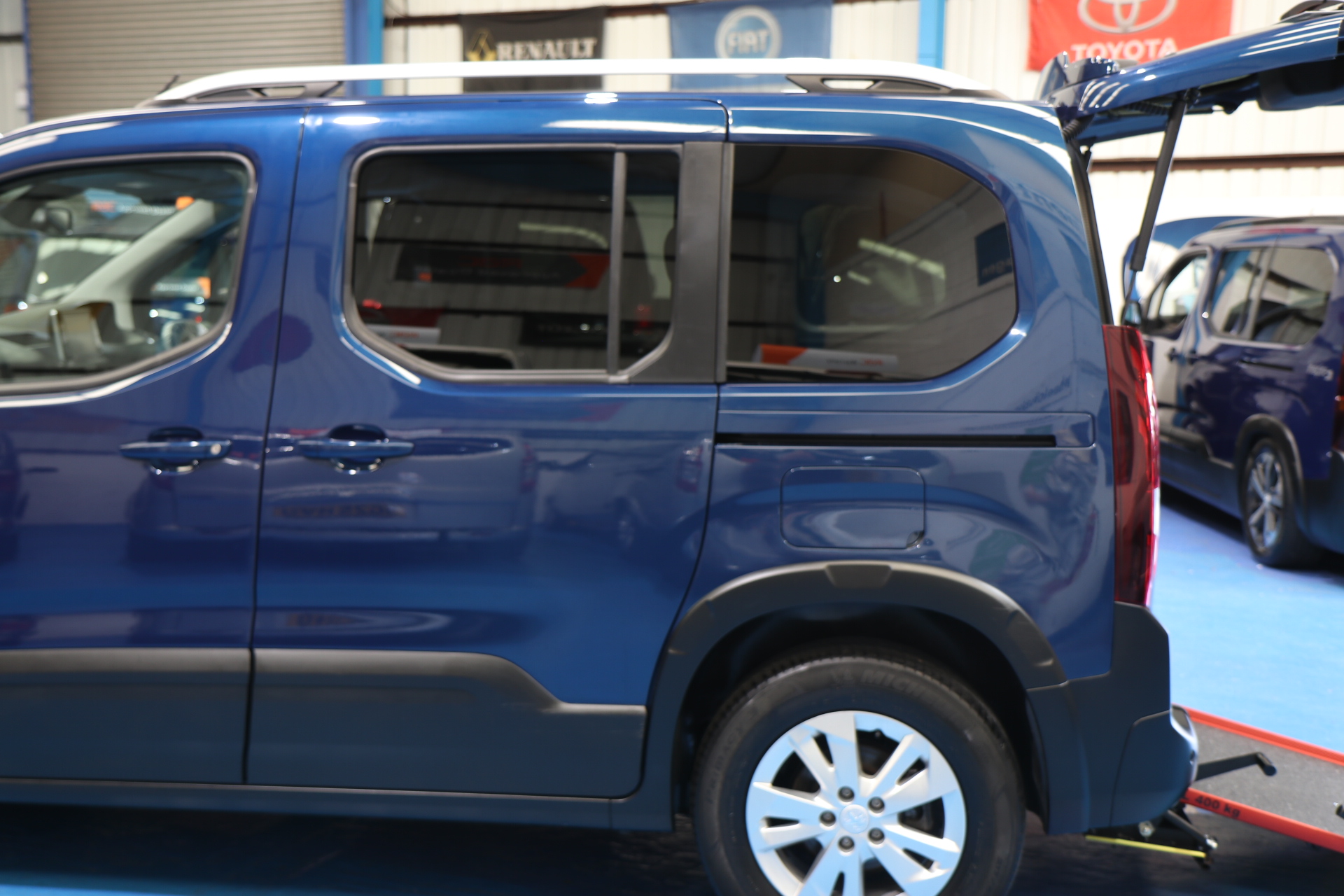Peugeot Rifter Wheelchair Car sb21htp