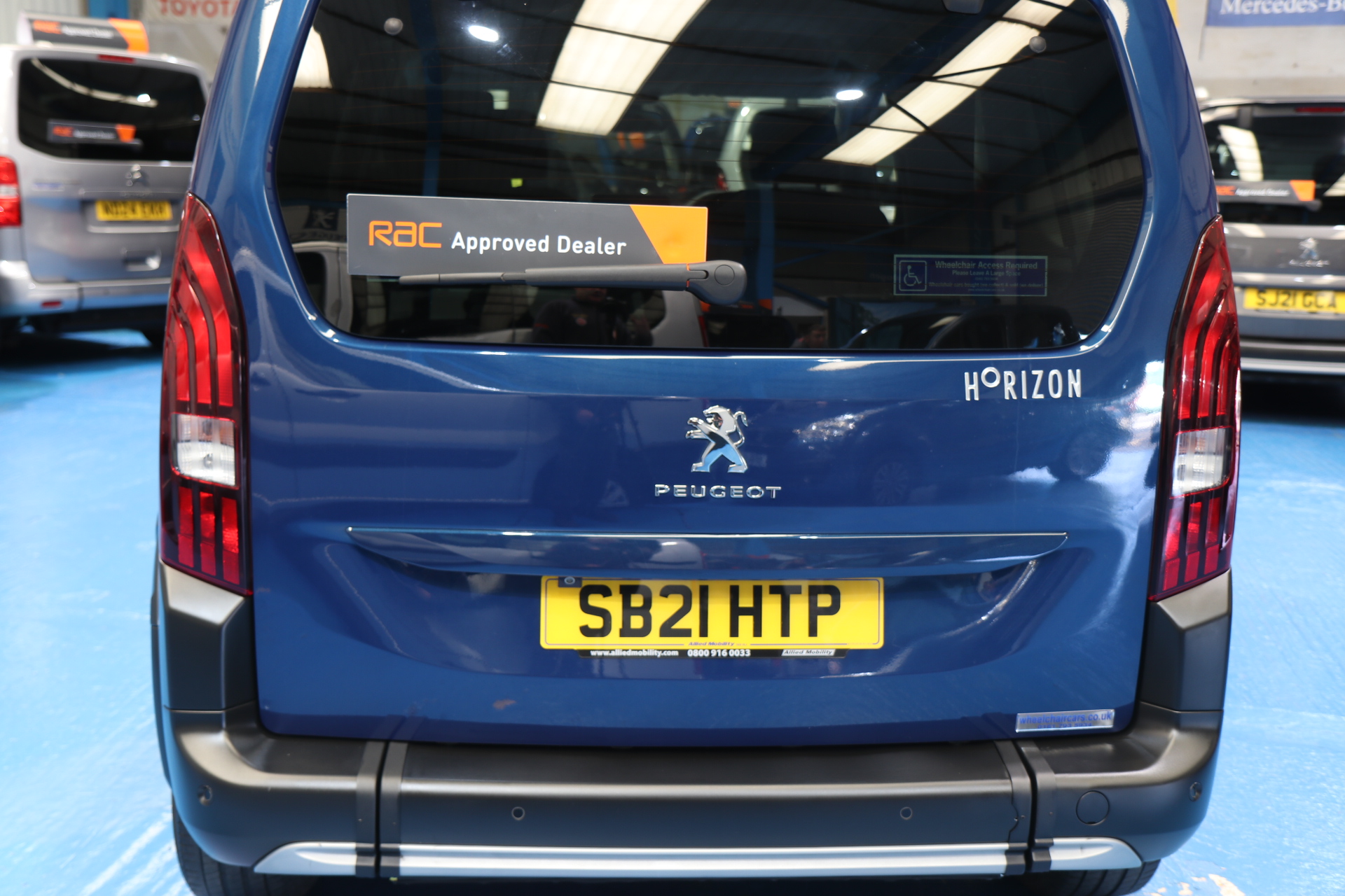 Peugeot Rifter Wheelchair Car sb21htp