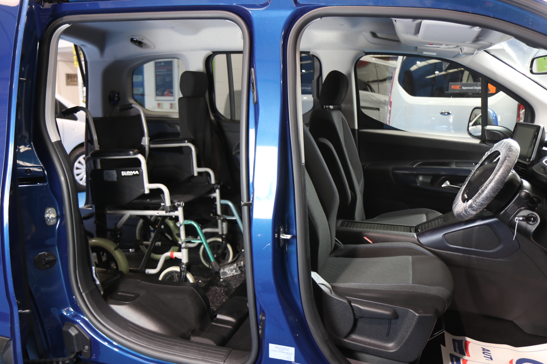 Peugeot Rifter Wheelchair Car sb21htp