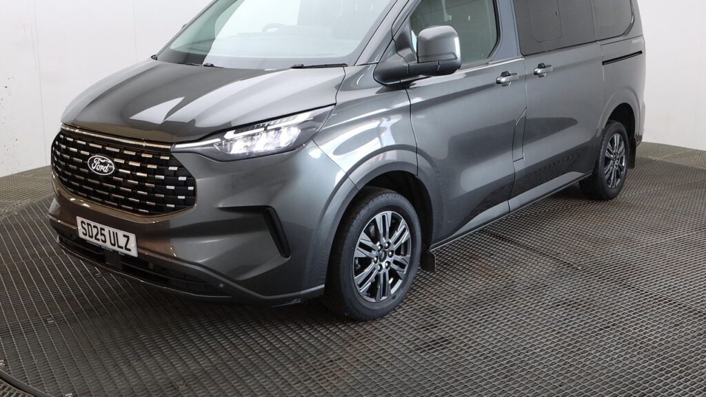 Ford Tourneo Custom Wheelchair Car Auto 6 Seats